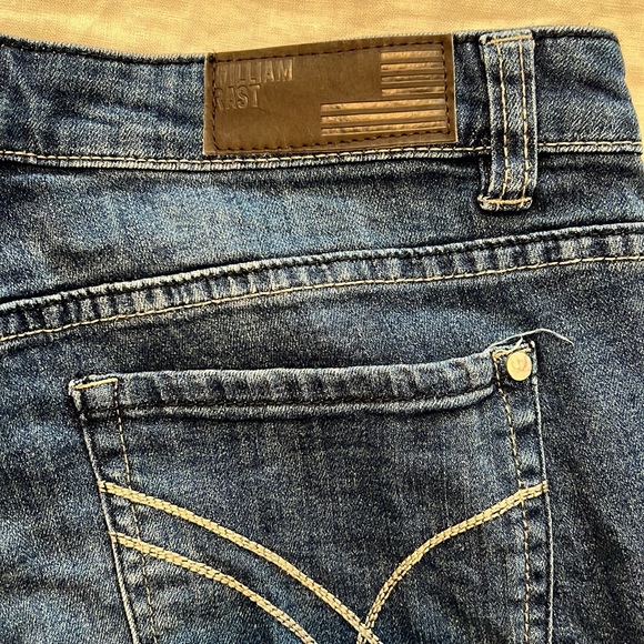 William Rast size 29 cuffed shorts - Picture 4 of 4